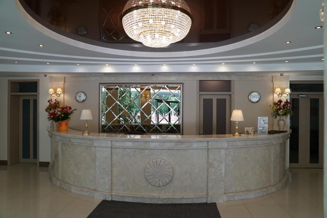 Mercury Hotel Charkov Buitenkant foto