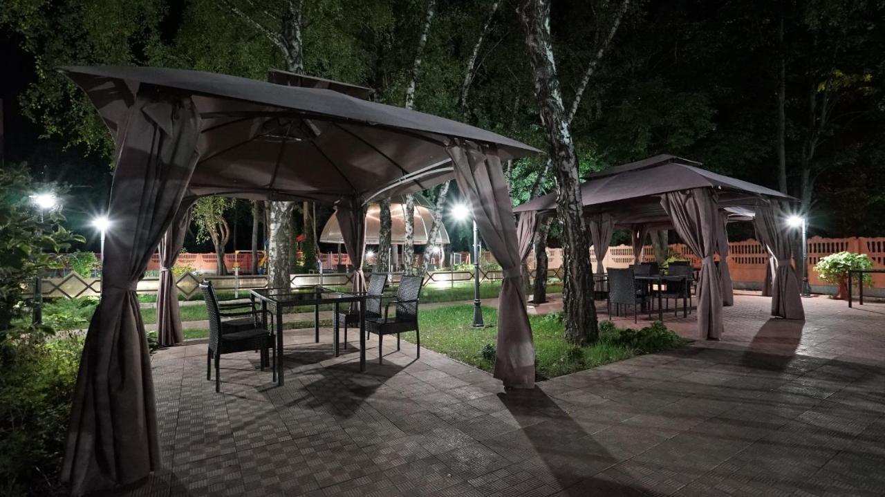 Mercury Hotel Charkov Buitenkant foto