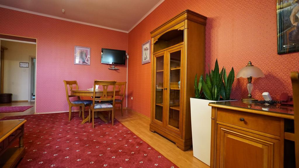 Mercury Hotel Charkov Buitenkant foto