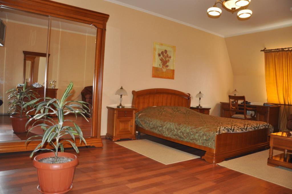 Mercury Hotel Charkov Buitenkant foto