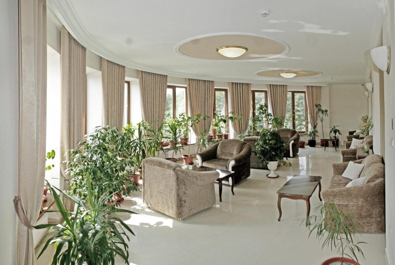 Mercury Hotel Charkov Buitenkant foto