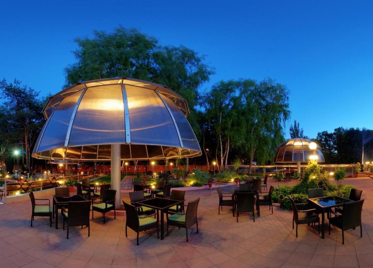 Mercury Hotel Charkov Buitenkant foto